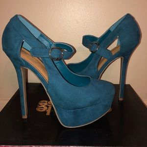 Teal Heels